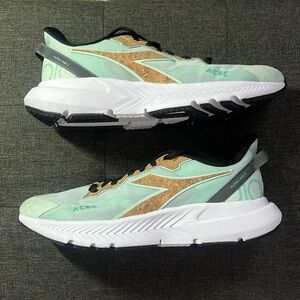 Diadora Mythos Volo 3 Womens US Size 9